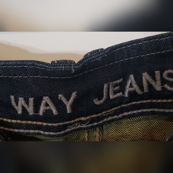 Way Jeans Blingy Faux Diamonds Boot Cut Lightly Distressed Stretch Size 11 - Picture 8 of 15